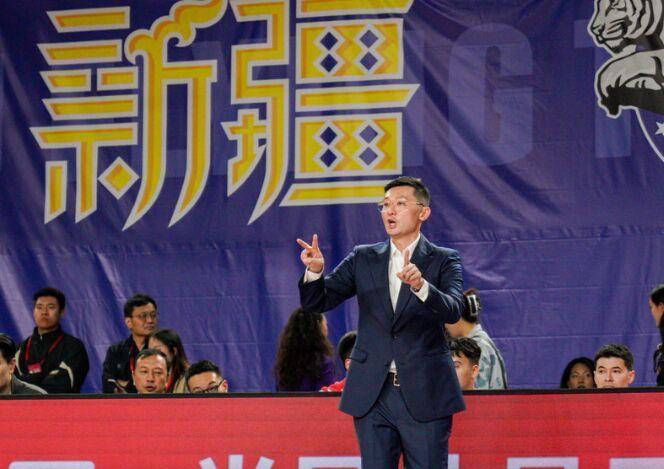 爱游戏中国官方登录入口网站-《新星崛起：年轻选手在电竞舞台闪耀》的简单介绍