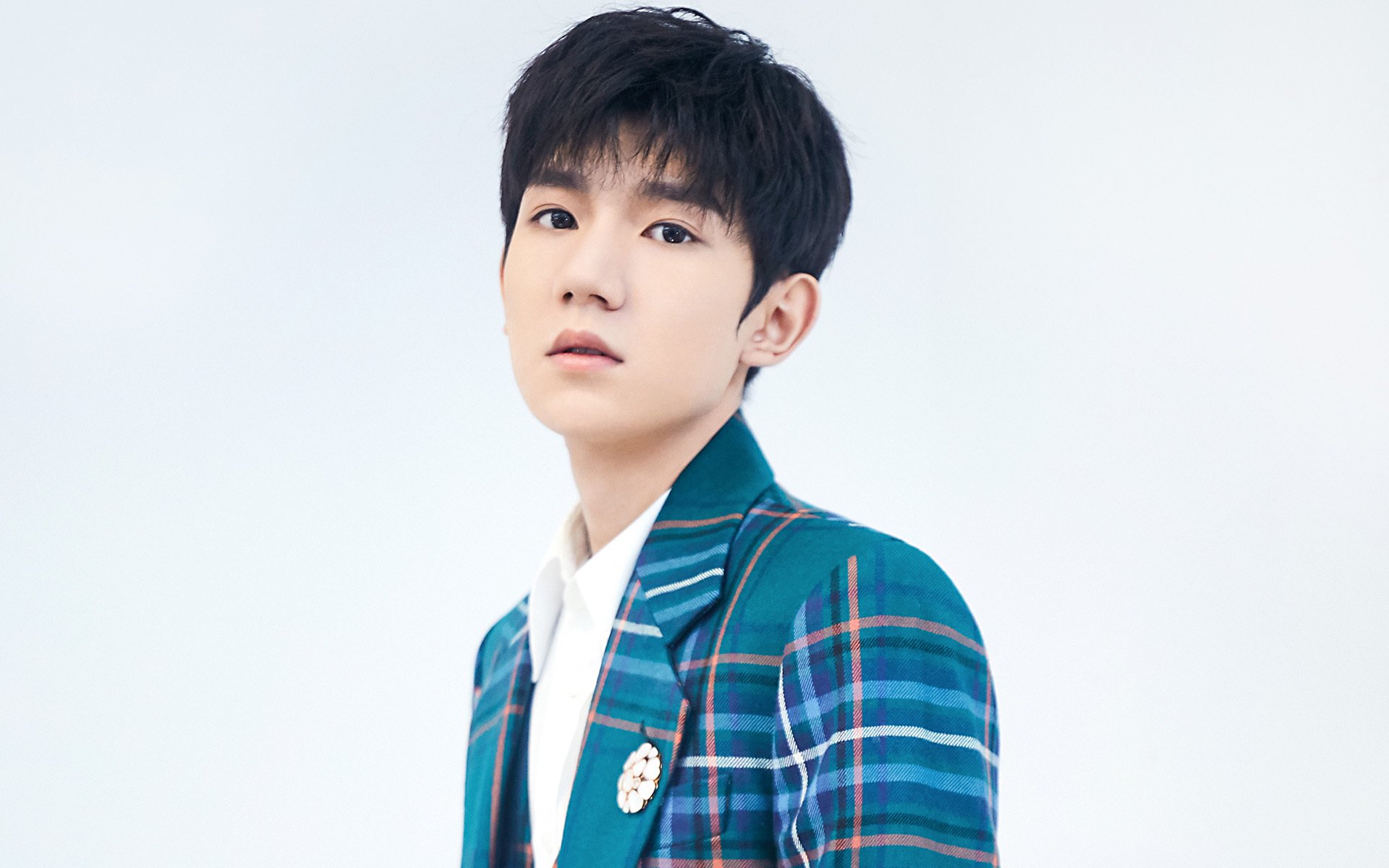 爱游戏体育app-格林连续封堵！，格林mf