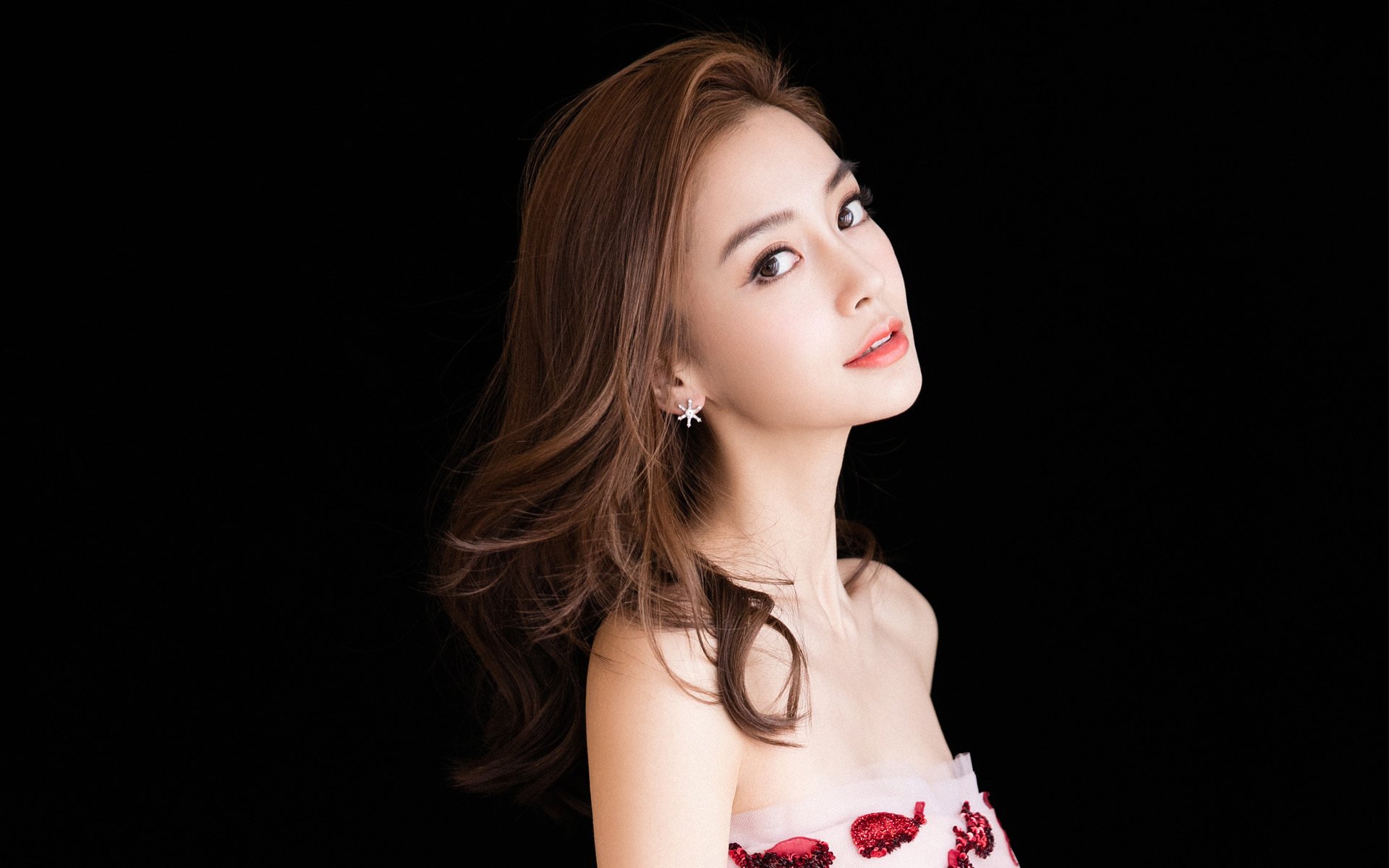 爱游戏体育（AYX）官方APP下载-重点高校足球联赛精彩纷呈，校园足球热潮再起，校园足球联赛竞赛规程