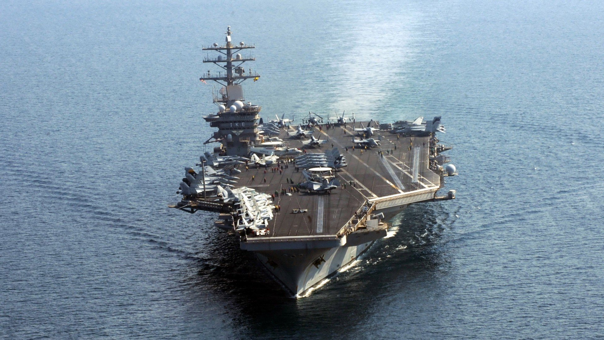 AYX体育-EDG与其他战队激烈对抗，edg对战gen