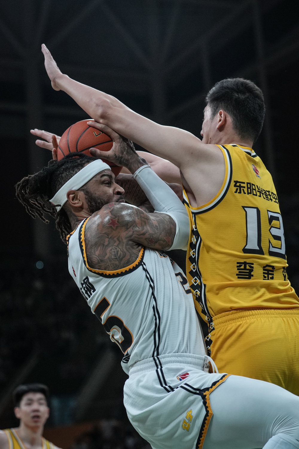 爱游戏体育：CBA总决赛：球星对决，谁能成为决定胜负的关键先生？的简单介绍