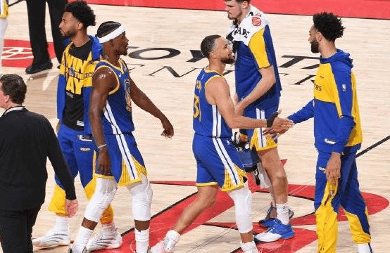 包含爱游戏体育:勇士队战术调整:科尔计划增加错位进攻战术的词条 包含爱游戏体育:勇士队战术调整:科尔计划增加错位进攻战术的词条