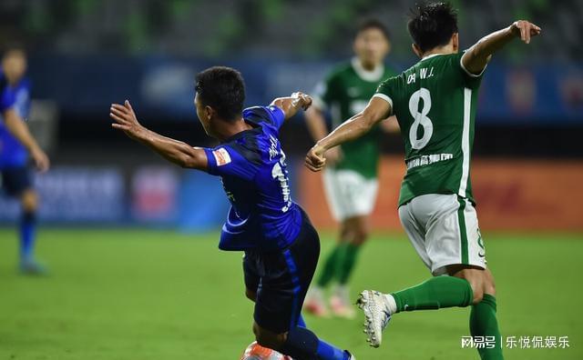 关于爱游戏体育:年轻球员戴伟浚“技术扶贫”?球迷:中国足球的希望全靠他了?的信息 关于爱游戏体育:年轻球员戴伟浚“技术扶贫”?球迷:中国足球的希望全靠他了?的信息