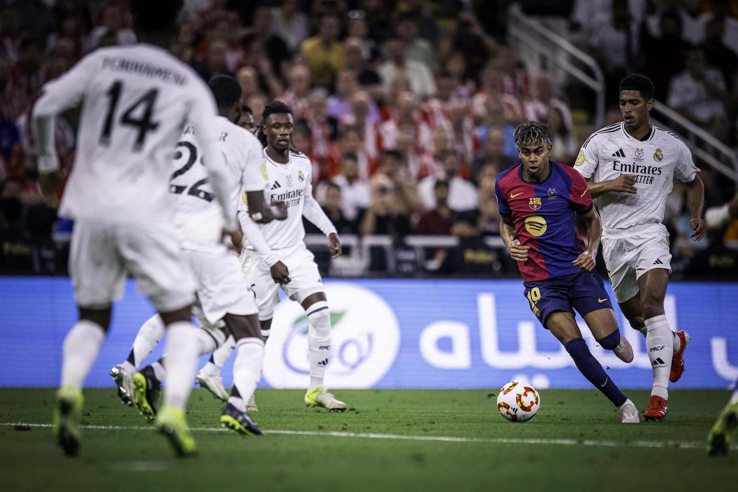 爱游戏体育：西甲新星崛起：巴萨小将打破纪录