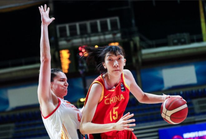 包含爱游戏体育：中国女篮，如何在奥运会上展现中国女性的魅力？的词条