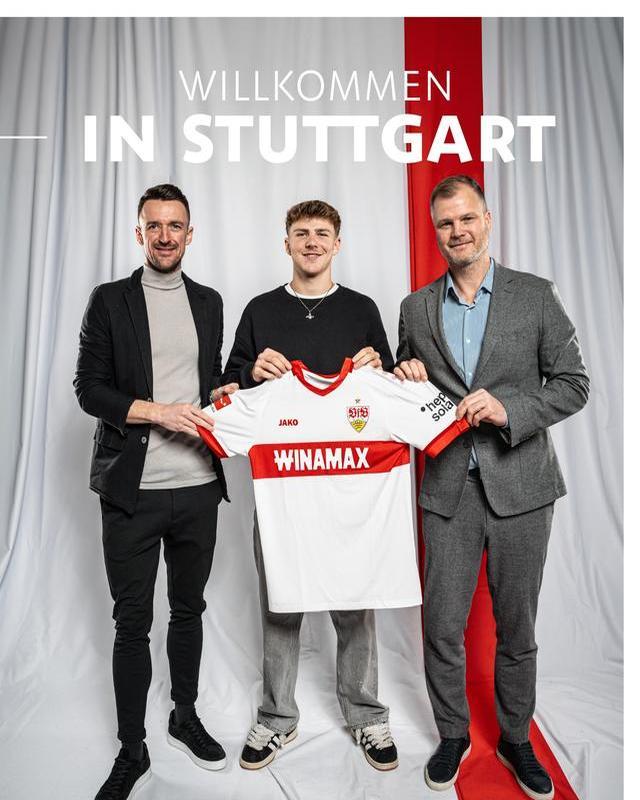 爱游戏中国官方登录入口网站-爱游戏体育：德甲杜塞尔多夫的转会策略与球队重建的简单介绍