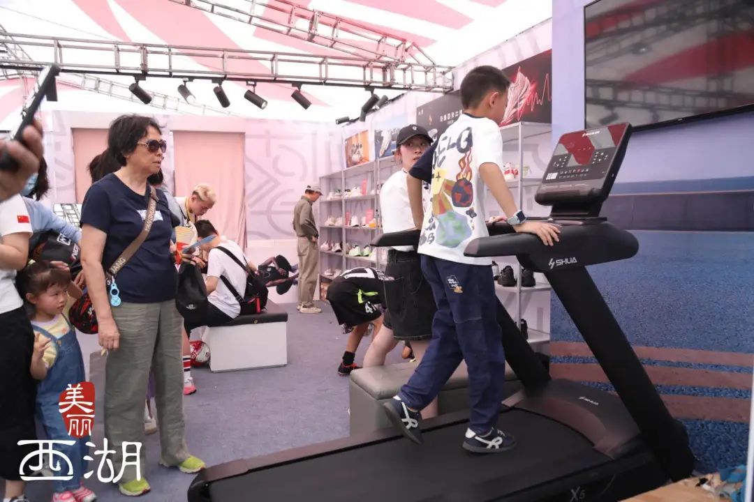 爱游戏中国官方登录入口网站-爱游戏体育:当体育遇上艺术：跨界合作带来的新灵感的简单介绍